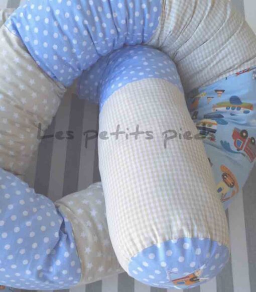Bettschlange hellblau beige Fahrzeuge