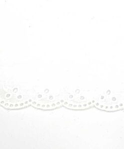 Broderiespitze 42 mm - weiss