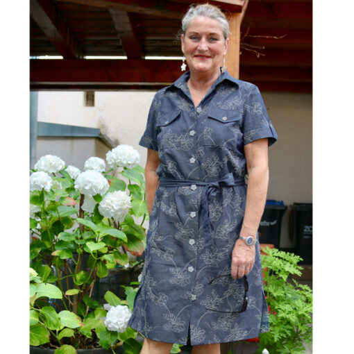 Baumwolle Jeansoptik bestickt - blau / weiss